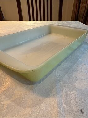 Pyrex Lime Green Rectangular Lasagna Dish